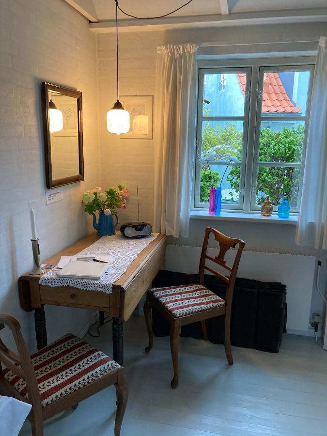Baghuset Apartment Ебелтофт Екстериор снимка