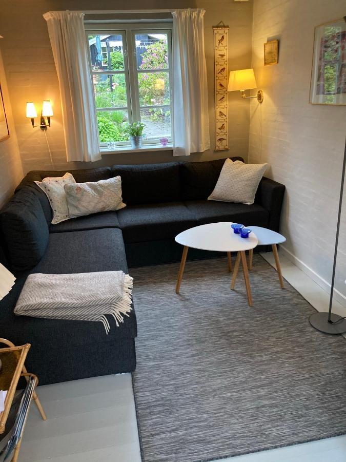 Baghuset Apartment Ебелтофт Екстериор снимка